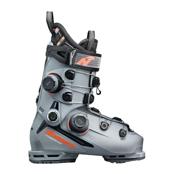 Nordica スキー板、ブーツ、Swixストック付き Nordica Ski Boots
